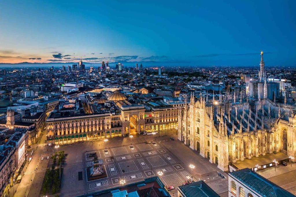 Porta Nuova Lusso 8 Minuti Dal Duomo Apartman Milánó Kültér fotó