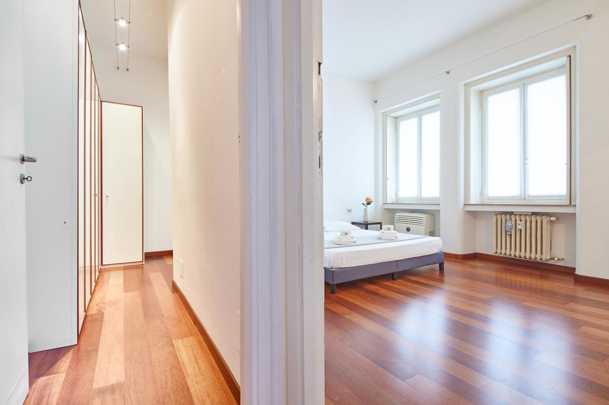Porta Nuova Lusso 8 Minuti Dal Duomo Apartman Milánó Kültér fotó
